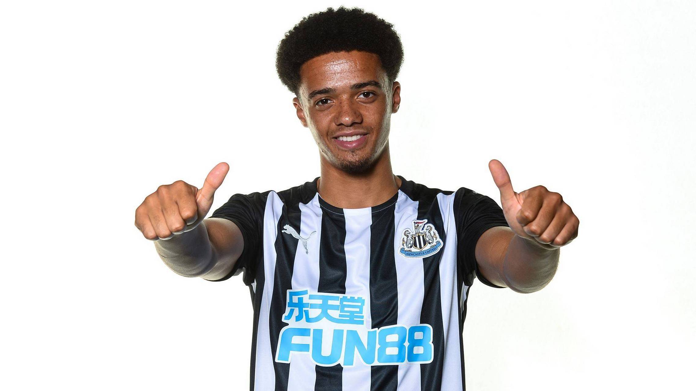 巴恩斯利主场连胜，威尔逊赞美球员表现