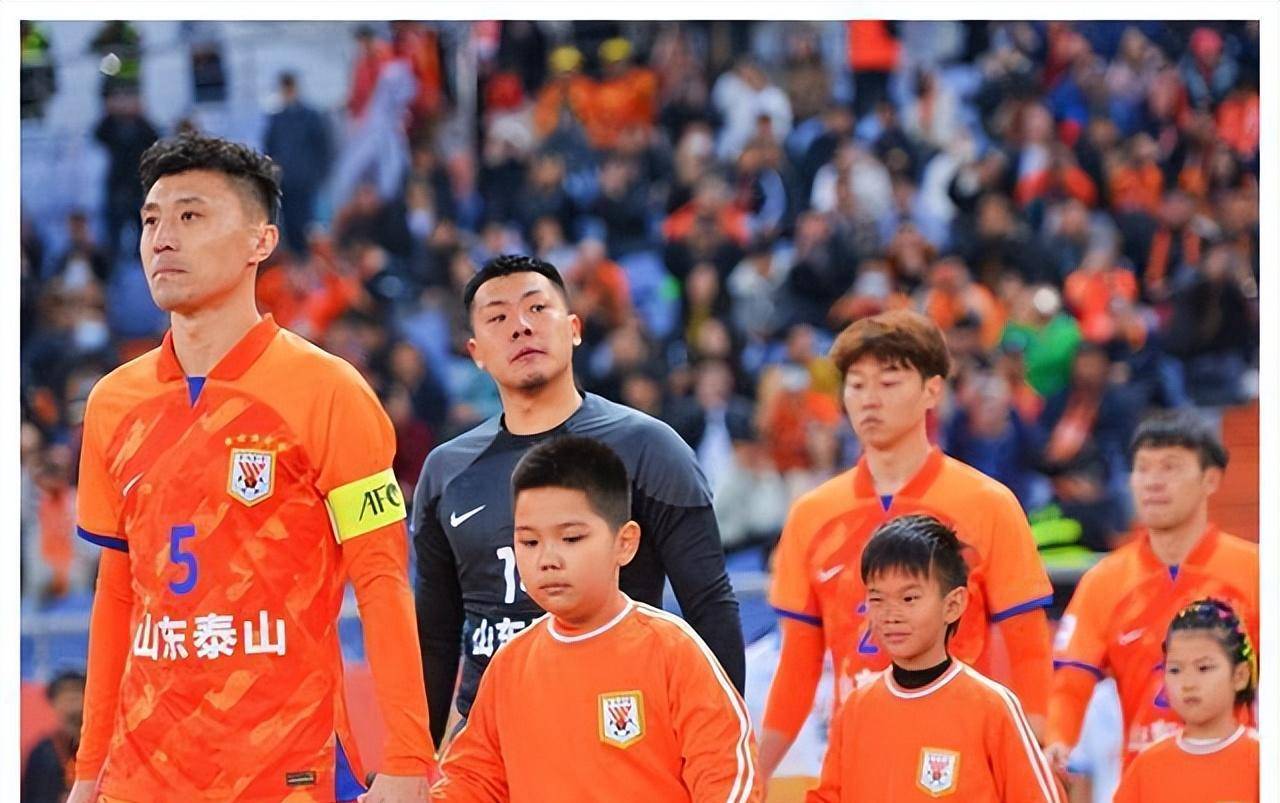 包含山东泰山主场大胜贵州恒丰，取得关键胜利的词条