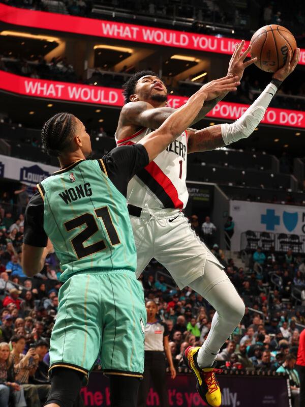 关于开拓者大胜黄蜂,全队精神风貌的信息 关于开拓者大胜黄蜂,全队精神风貌的信息