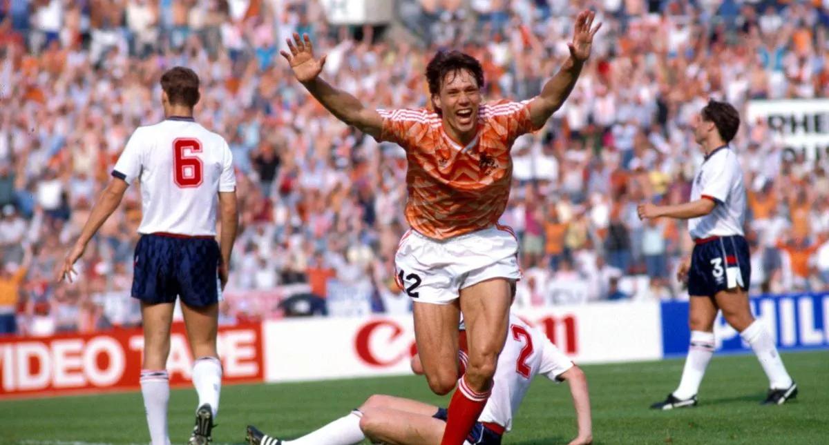 荷兰队意外失利,遭遇厄运结束欧洲预赛之旅的简单介绍 荷兰队意外失利,遭遇厄运结束欧洲预赛之旅的简单介绍