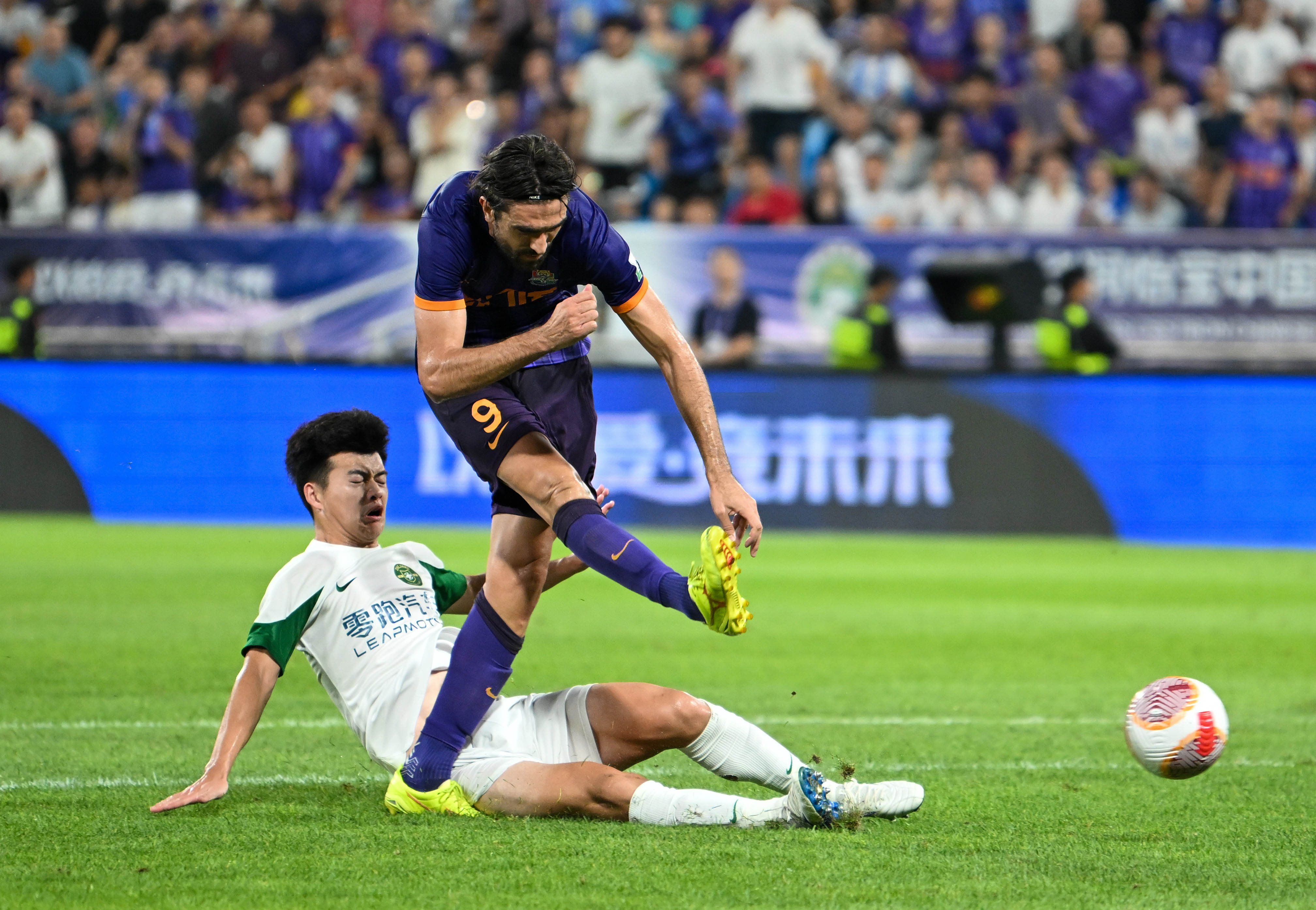 中超联赛规模日益扩大，球员实力不断提升