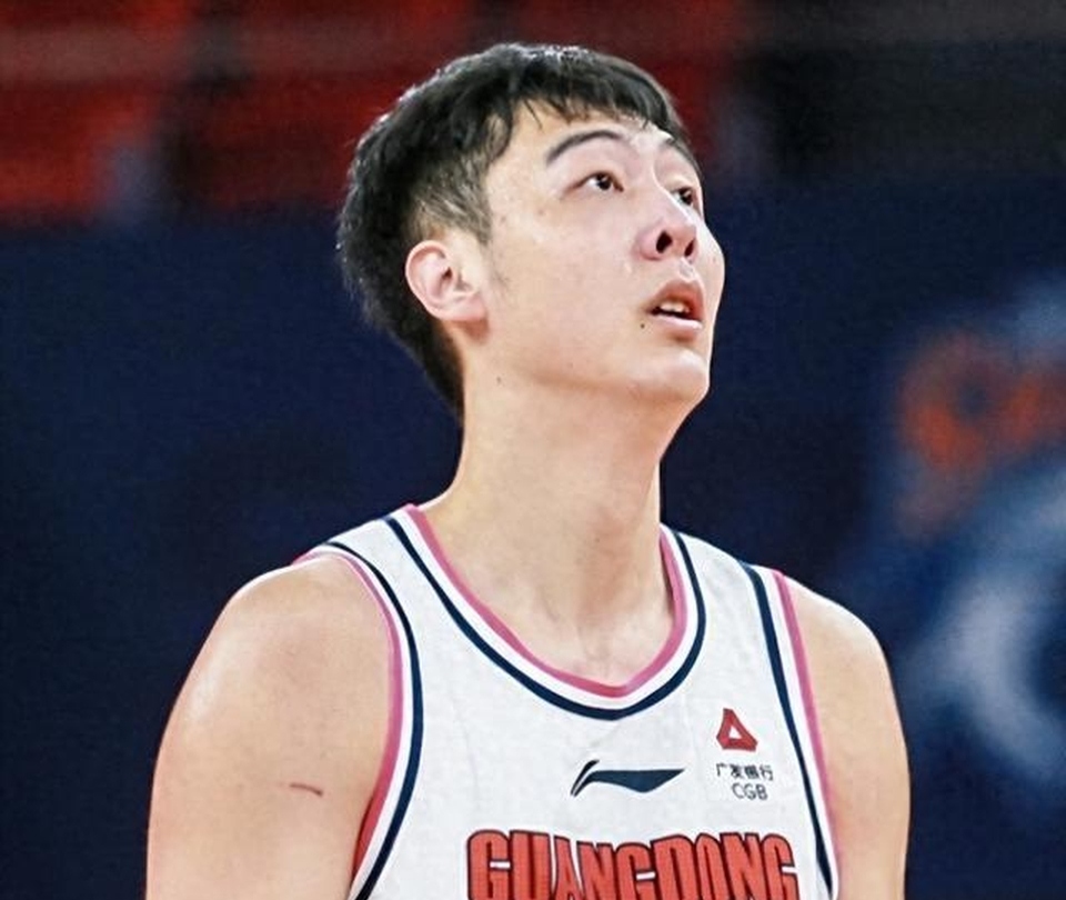 四川男篮全队失误频出，被江苏逆转