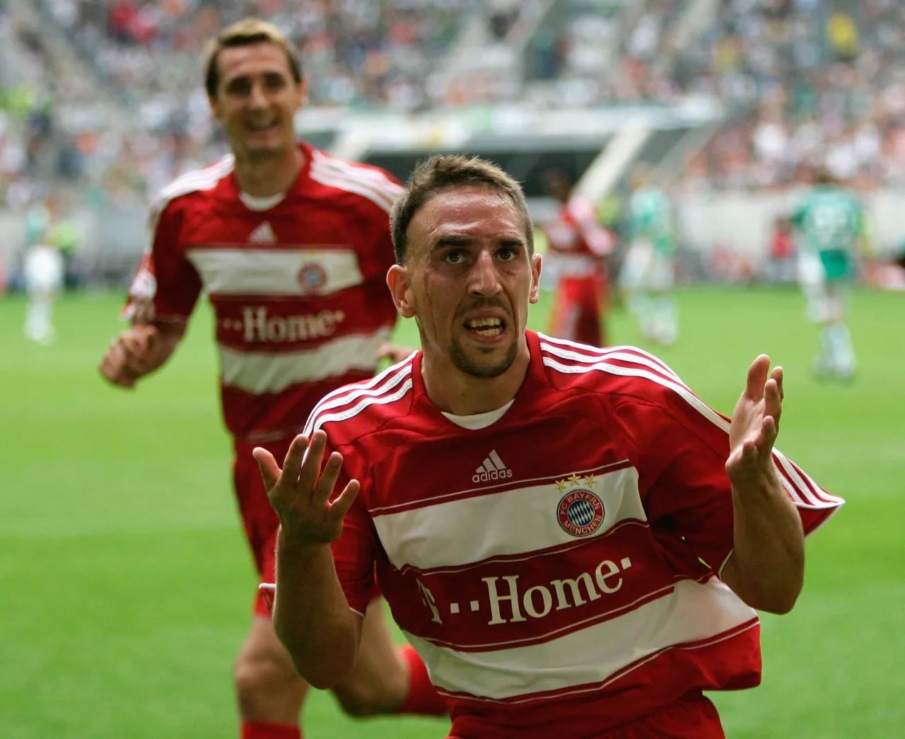 乌迪内斯新人崭露头角，独中两元引领胜利的简单介绍