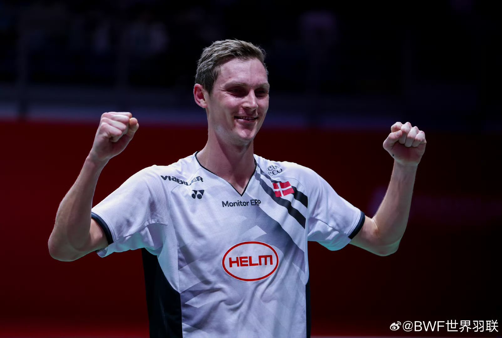 爱尔兰拳击选手斩获冠军头衔